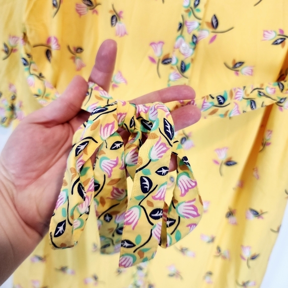 Draper James Women's Floral Button Front V-neck Dress Pastel Yellow Easter Dress - Picture 2 of 9